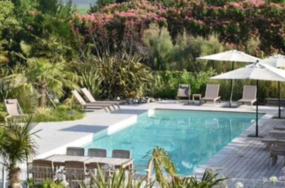 Chateau Grattequina 4*